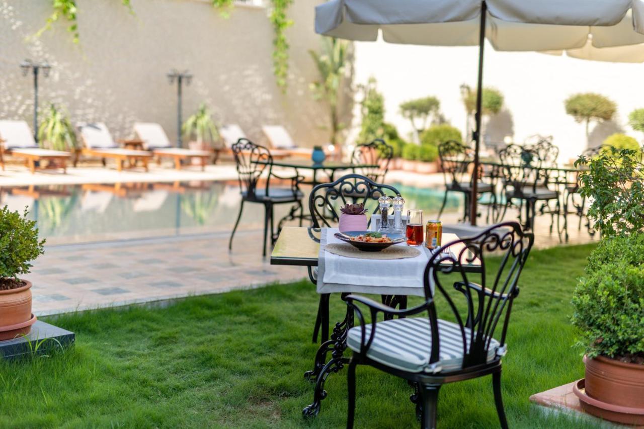 Motif Hotel Чешме Екстер'єр фото