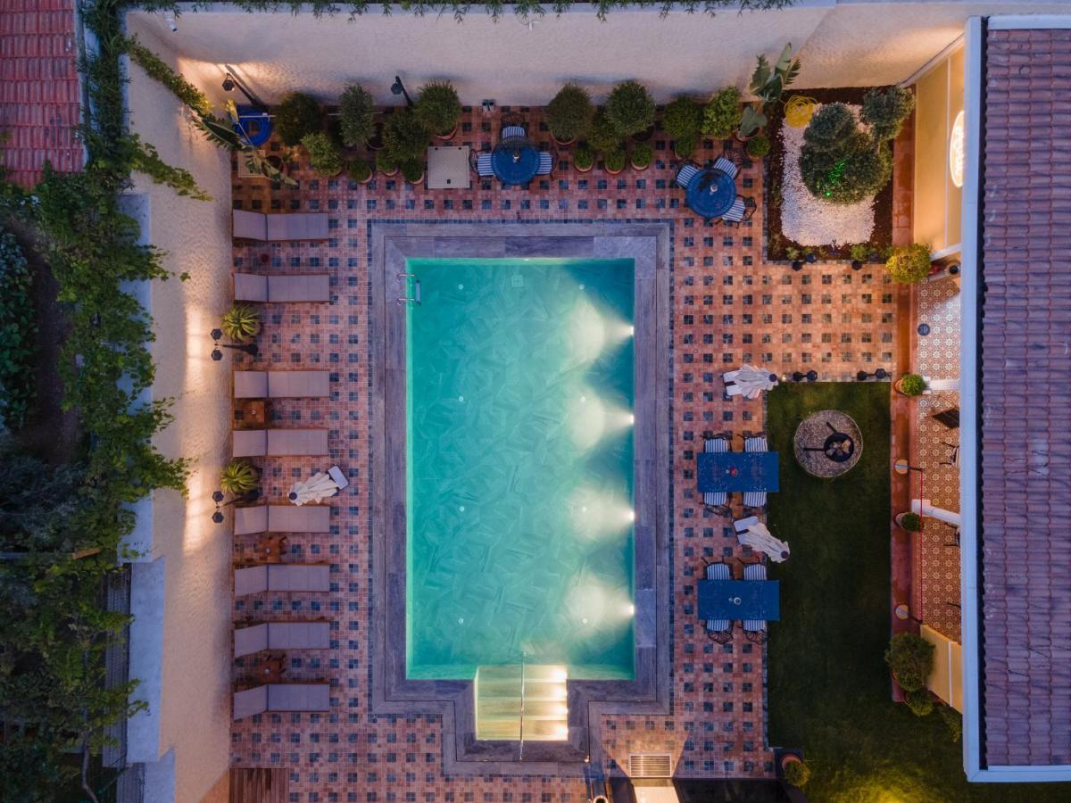 Motif Hotel Чешме Екстер'єр фото
